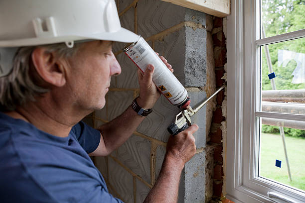 Best Spray Foam Insulation  in Calverton, NY